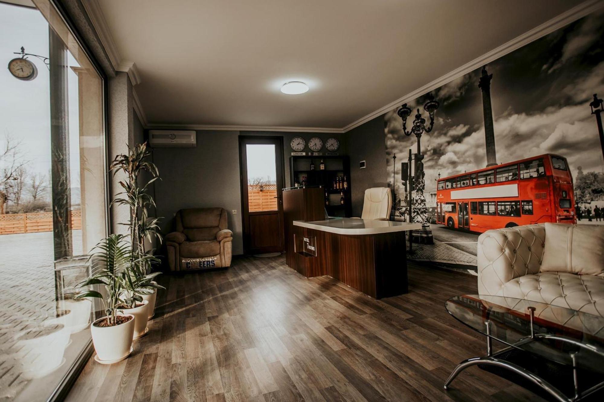 7 Rooms Hotel Tserovani Kültér fotó