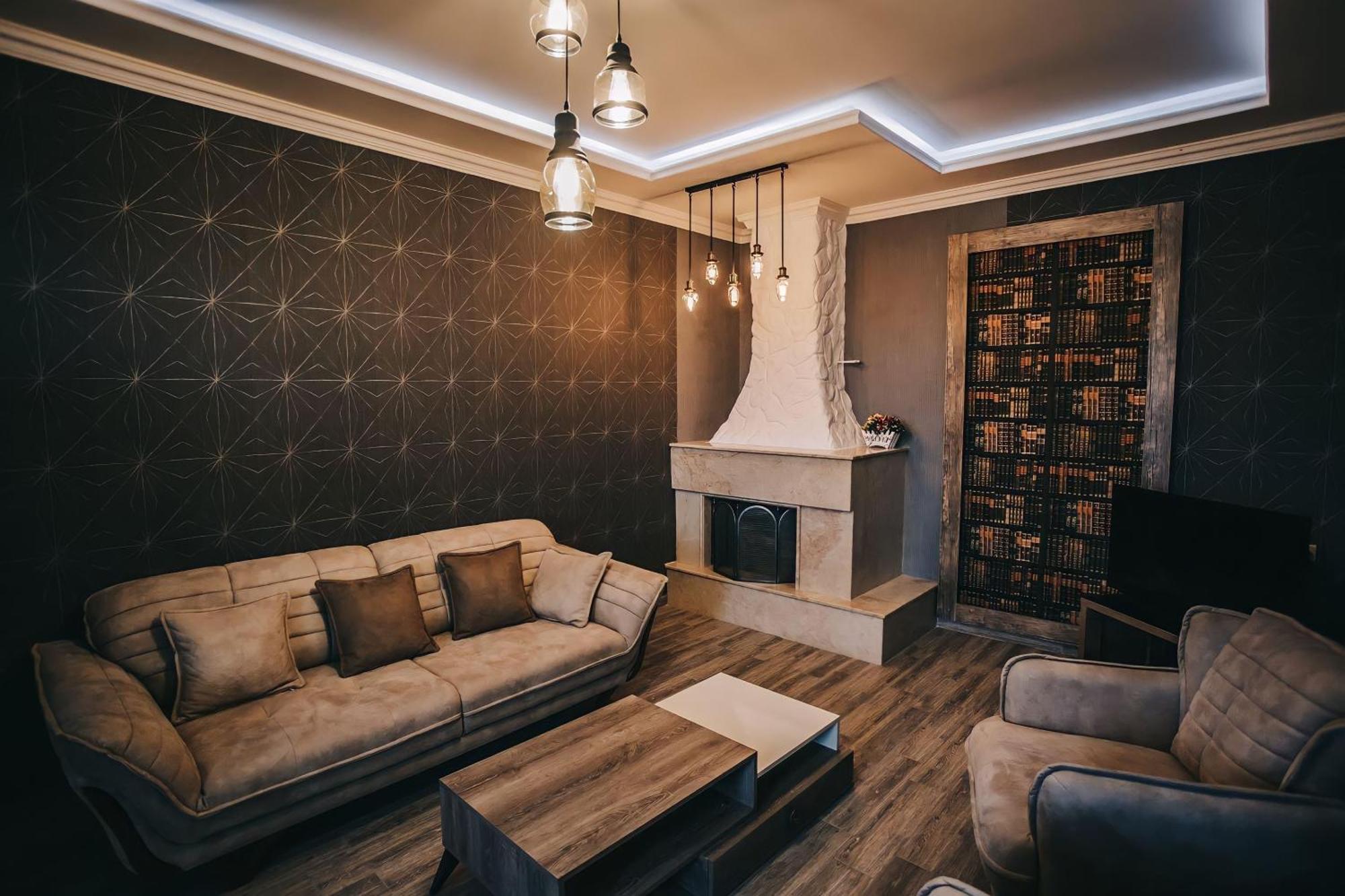 7 Rooms Hotel Tserovani Kültér fotó