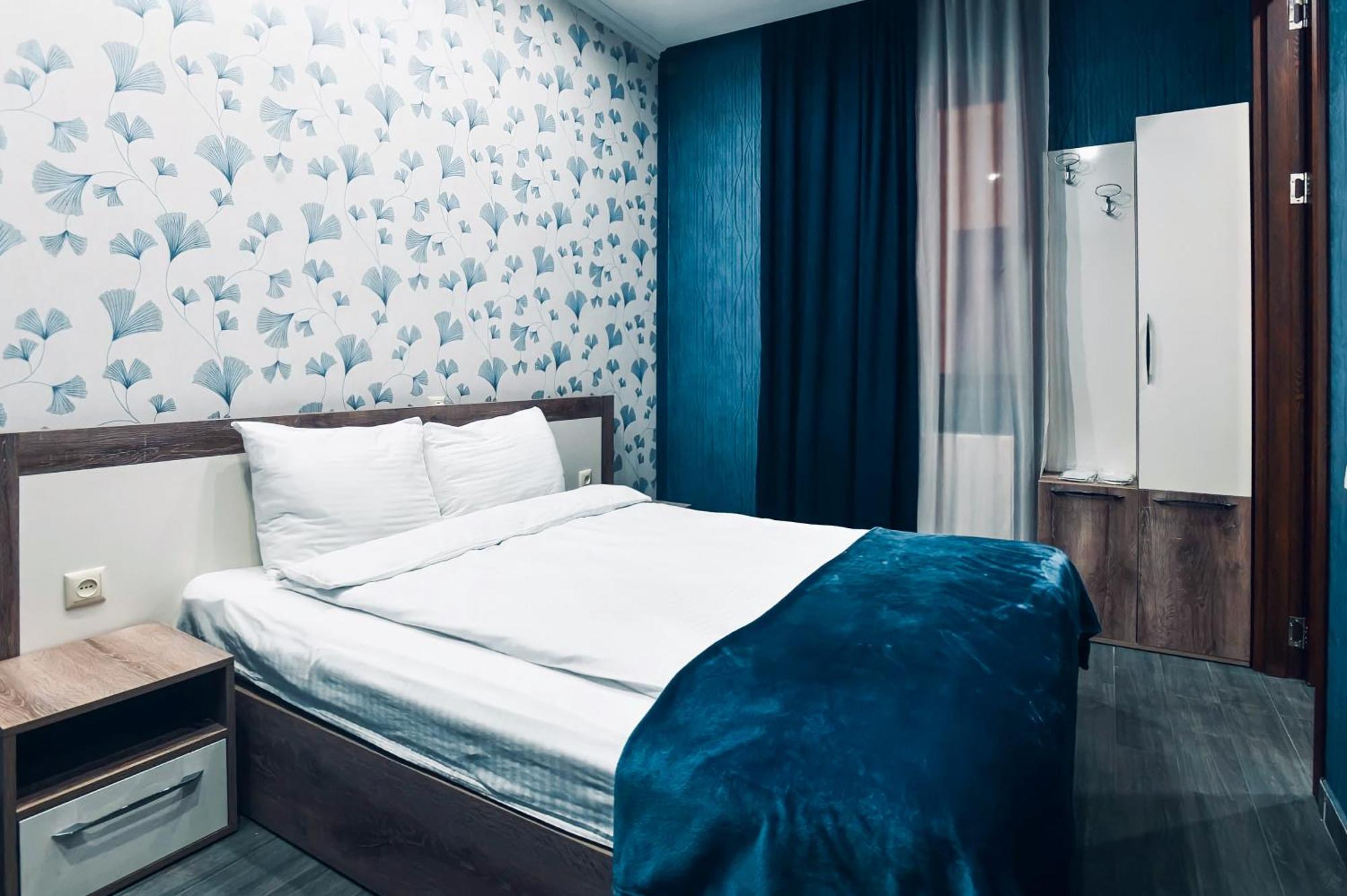 7 Rooms Hotel Tserovani Kültér fotó